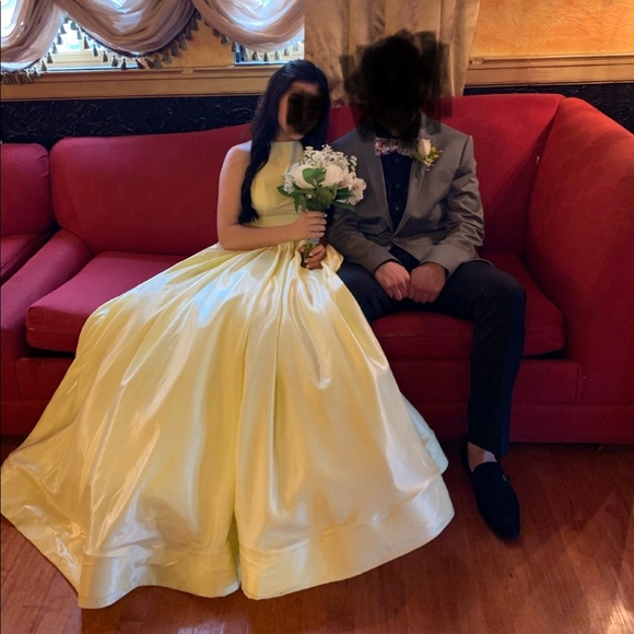 Sherri Hill Baby Yellow Prom Dress - Picture 1 of 7